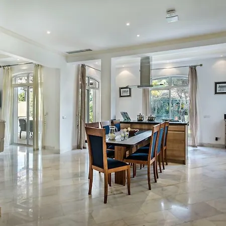 Quinta Do Lago Sleeps 10 Pool Air Con T480112 Ludo